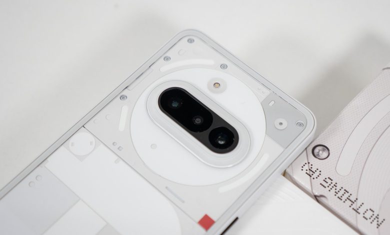 I know it looks generic, but I'm digging Nothing's Phone 4a in its newest tea—Glyph Bar included