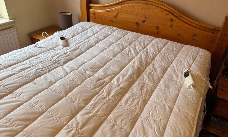 Dreamland Snowed In Warming Mattress Protector Review