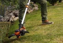 Easily cover two needs with Worx's 20V GT 3.0 12-inch cordless electric trimmer/edger + 2 batteries for $110/year