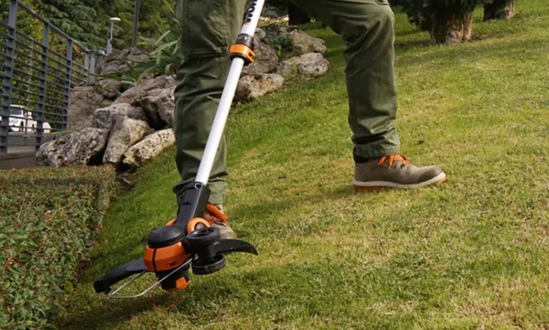 Easily cover two needs with Worx's 20V GT 3.0 12-inch cordless electric trimmer/edger + 2 batteries for $110/year