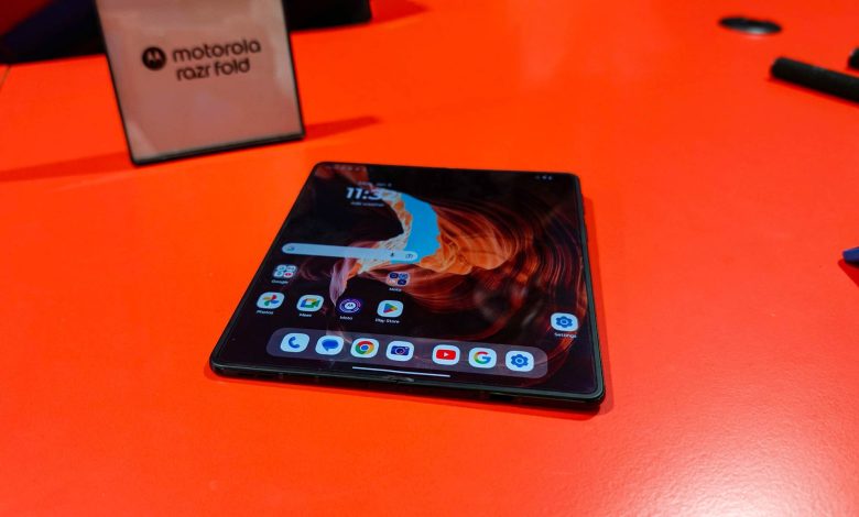Motorola will reveal all about its Razr Fold during MWC 2026, and I'm ready