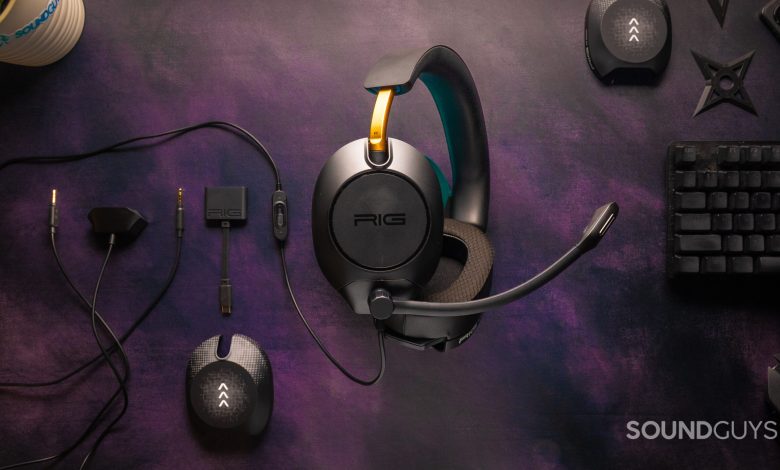 NACON RIG R5 SPEAR MAX HD with accessories.