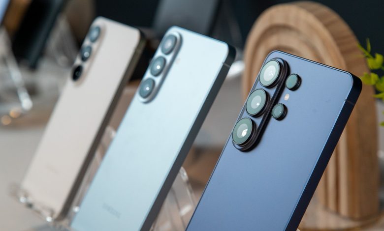 Samsung is allegedly testing Galaxy phone batteries, and someone is up there