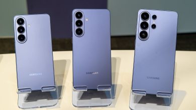 The Galaxy S26 appears to have an additional NFC antenna that will let me fly in and out of stores