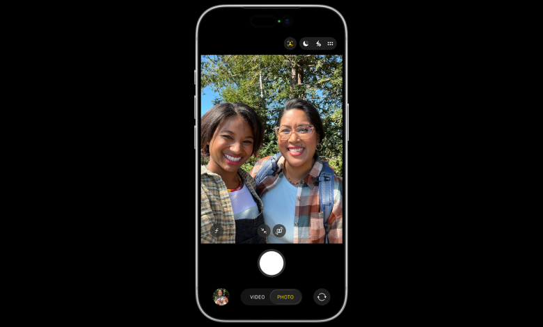 iPhone 17e Center Stage front camera