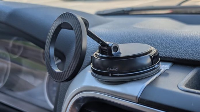 Amazon Users Love This 'Awesome' Car Mount Currently 40% Off


