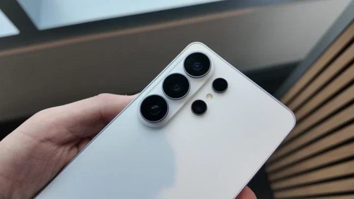 Does Samsung's Ocean mode make your Galaxy phone waterproof?

