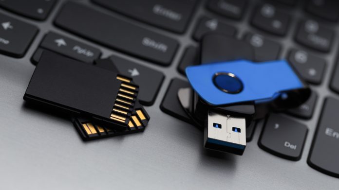 What is the Average Lifespan of USB Drives & SD Memory Cards?

