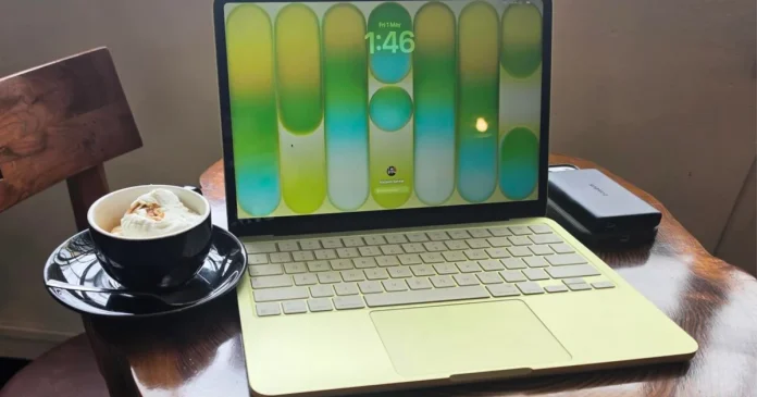 I'm holding a MacBook Neo. I hope the next one will fix these 5 paper ways before I cash out

