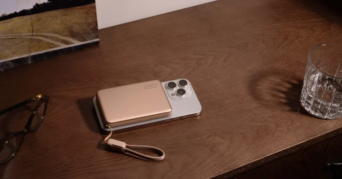 Ditch Your Bulky Power Bank and Switch to SnapGo Air for Easy Charging


