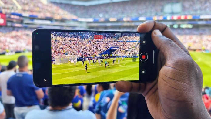 I went to a FIFA World Cup match with a Motorola Razr. Here are the 5 best camera features I was shooting at the time, and how you can get a serious discount on the powerful Razr flagship

