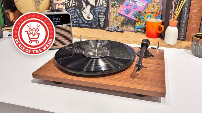 A picture of the Pro-Ject T1 Evo BT with the Deals of the Week logo overlaid