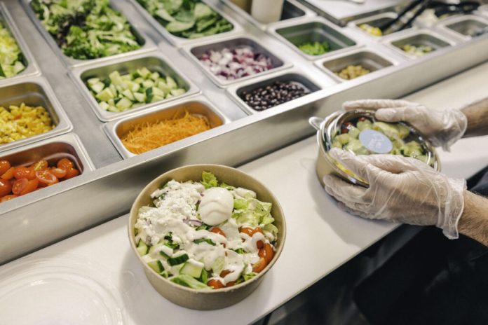With the launch of the Bowl Food Robot, Cibotica Aims to Spread Technology and Small Feet as Differentiators - Spoon

